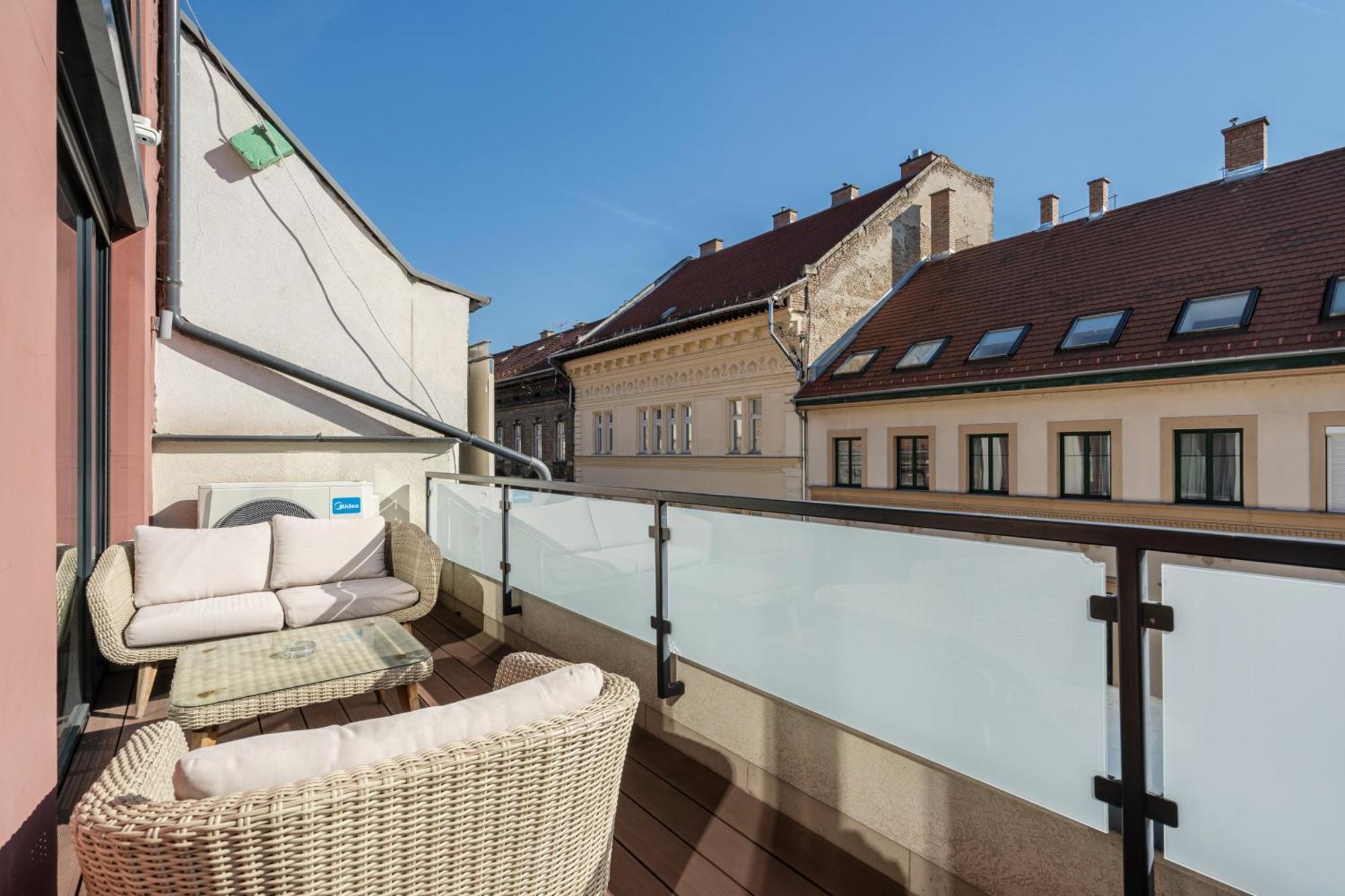 Kiraly 44 Luxury Apartment With Free Parking 부다페스트 외부 사진